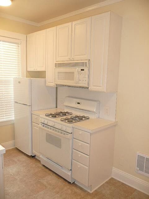 1st image of 1555 Greenwich St APT 3