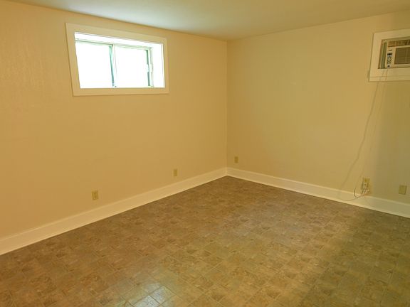 2nd image of 400 Siegmund St #796231267