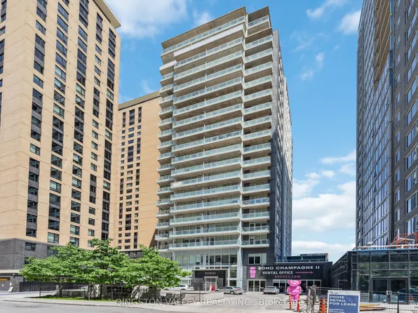 111 Champagne Ave S #1411, Ottawa, ON K1S 5V3