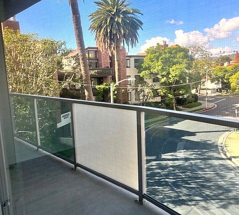 5th image of 1157 S Bundy Dr #309