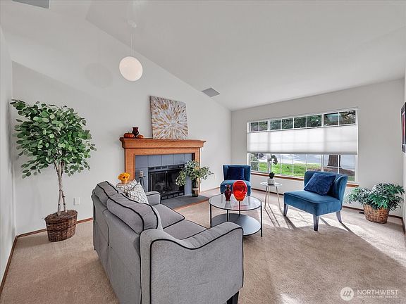 3rd image of 1718 NE 221 Place NE