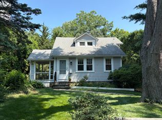 58 Benjamin St, Old Greenwich, CT 06870