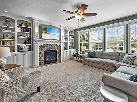 4th image of 3647 Westmoreland Dr
