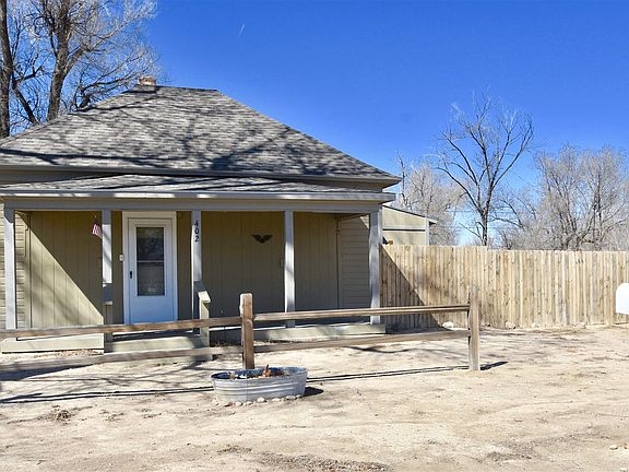 4th image of 402 Idaho Ave