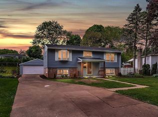 573 Langfield St, Northville, MI 48167