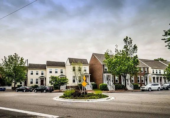 5th image of 2301 Jefferson Ave #9165