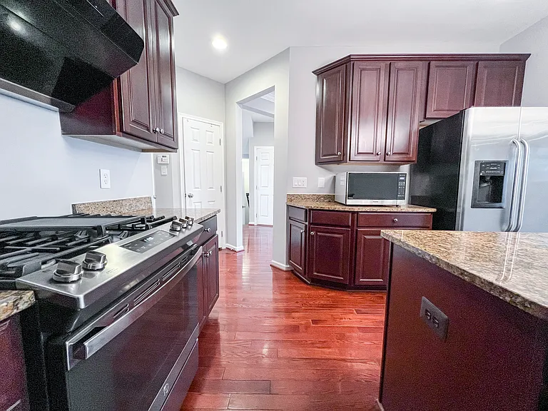 3909 Beeker Mill Pl — Photo 22