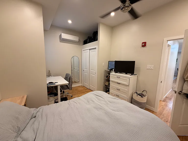 1120 Walnut St #3F — Photo 22