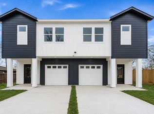 4125 Clover St #A/b, Houston, TX 77051