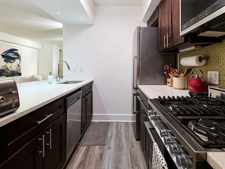 225 E 63rd St #LFF — Photo 7