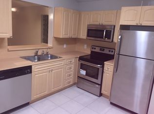 621 NW 78th Ter APT 201, Hollywood, FL 33024