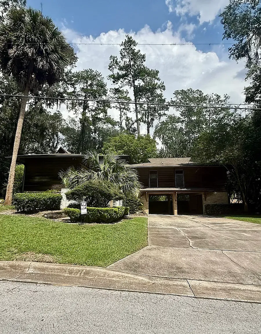 3 bed, 2000 sqft, $2,800 — Photo 2