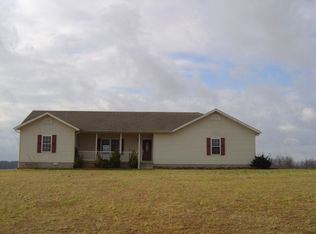 2939 Dimple Rd, Morgantown, KY 42261