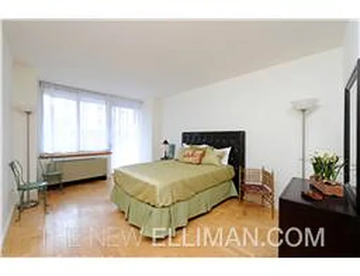 Sold by Douglas Elliman | media 17
