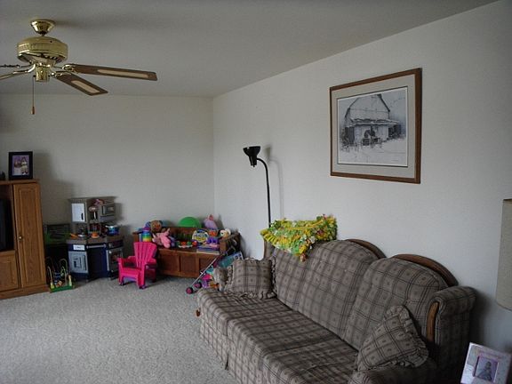 2nd image of 515 W Vanaltena Ave