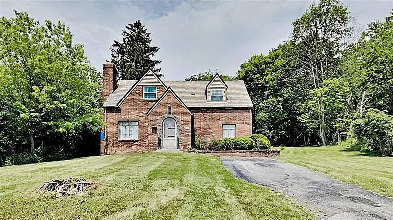 317 Patterson Rd photo 1