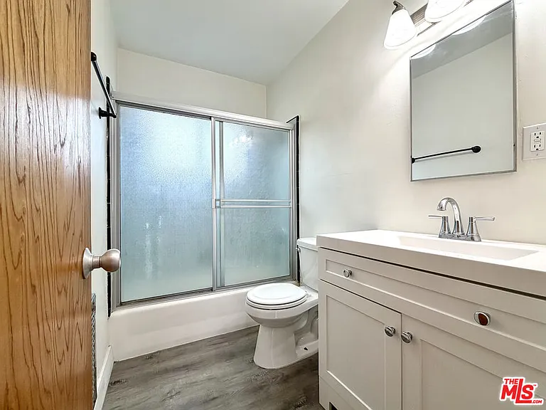 1346 S Cochran Ave #2 — Photo 6