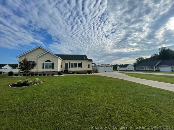 16 Jessup Dr, Lumberton, NC 28360