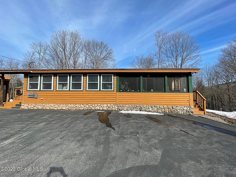 3rd image of 27 Henry Wescott Road