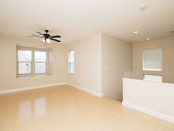 3rd image of 7313 San Pablin St