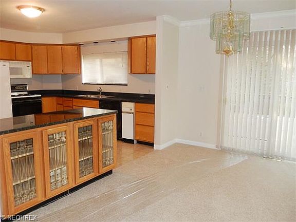 5th image of 5100 Eastview Dr