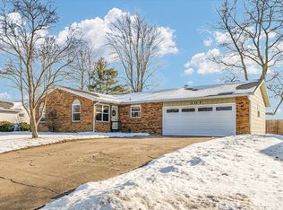 301 E Evergreen Dr, Saint Joseph, IL