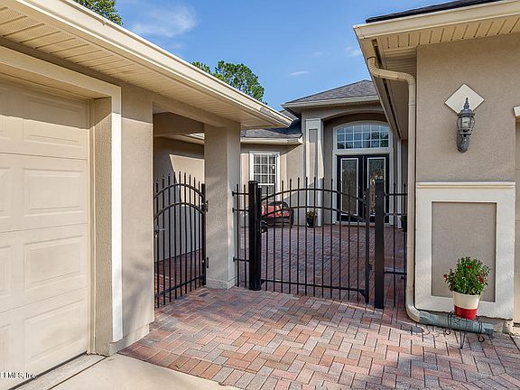 5th image of 1105 Bay Breeze Dr