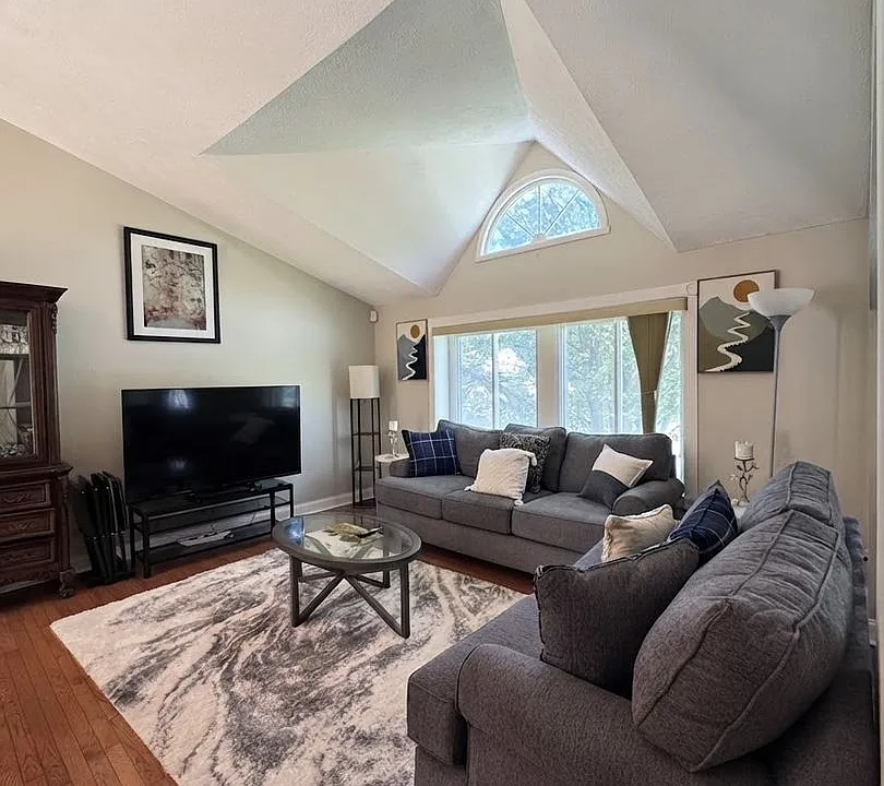 1269 Windmill Ln