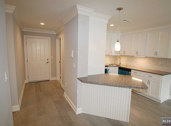 3rd image of 112 Franklin Tpke #G