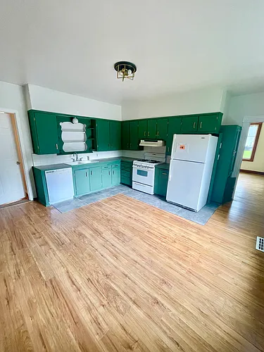 406 E Culton St Photo 1