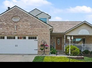 2004 Crest Rd, Cincinnati, OH 45240