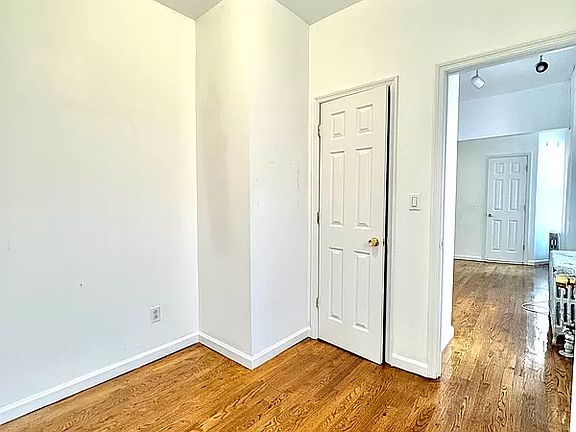 5th image of 512 E 80th St #26C