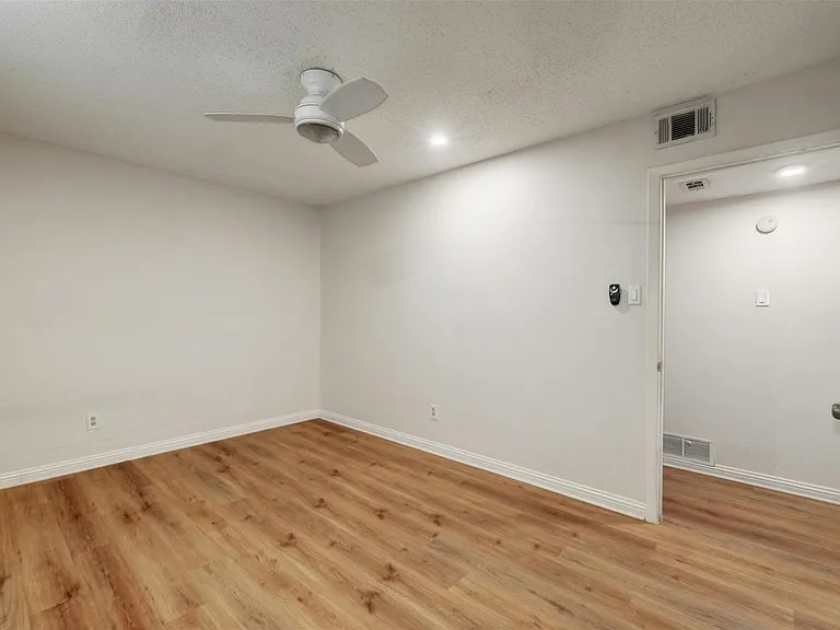 1302 E Saint Johns Ave #A — Photo 19