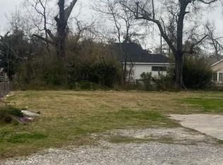 1300 3rd St, Lake Charles, LA 70601