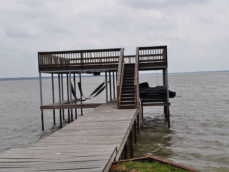 Double watercraft lift