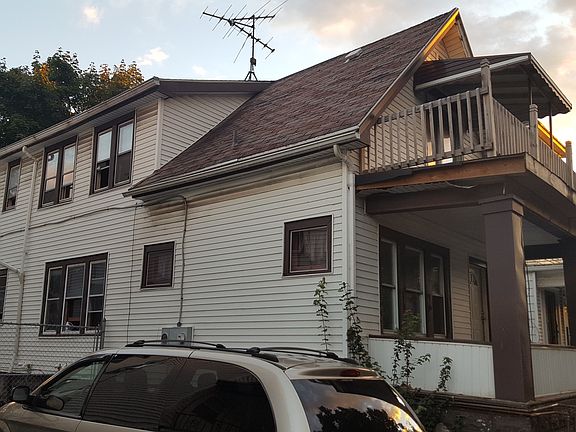 4th image of 619 E Ferry St