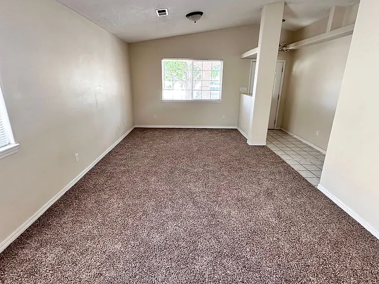 6535 Tierra Prieta Ave NW — Photo 4