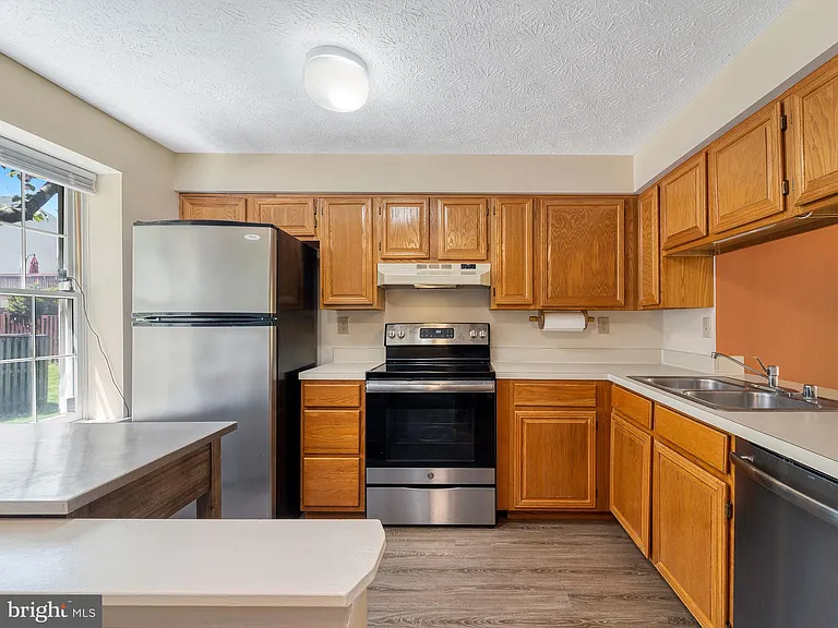 19130 Partridge Wood Dr — Photo 5