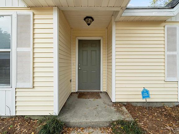 3rd image of 4803 Birchwood Pl