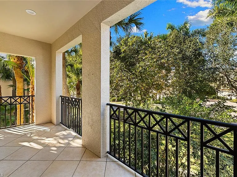 2864 Tiburon Blvd E #102 — Photo 30
