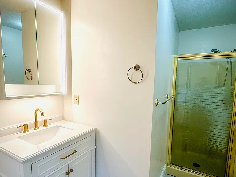 30 Longmeadow Rd — Photo 30