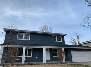 1056 Juniper Dr SW, Cedar Rapids, IA 52404