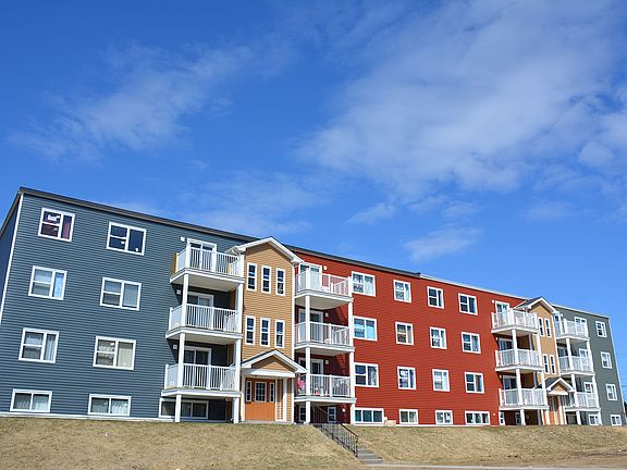 2nd image of 2 Tobin Cres #779890