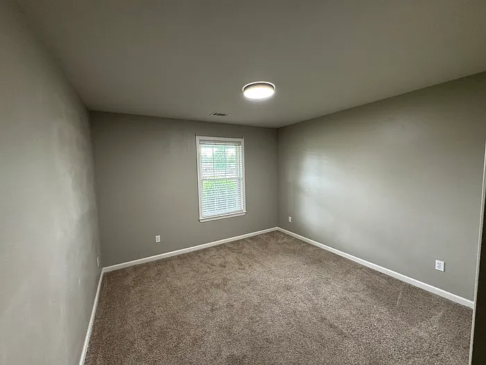 500 Oakdale Rd — Photo 13