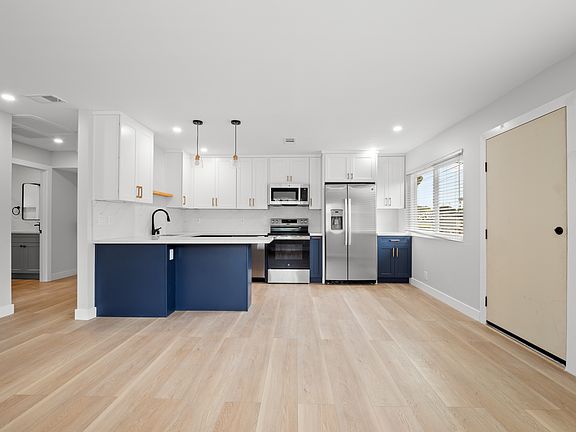 4th image of 400 W Pedregosa St Unit C