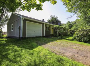 59 Achorn Ln, China, ME 04358