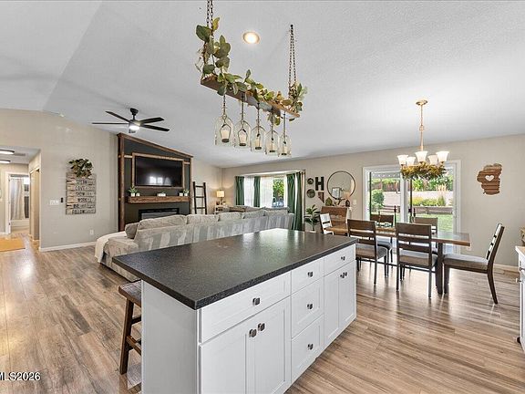 3rd image of 457 Meagan Dr