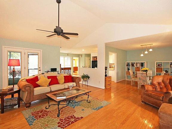 5th image of 164 Turnberry Ln