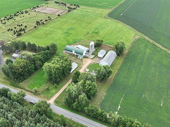 2nd image of 104153 26th Rd