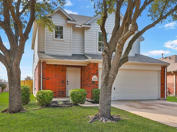 4th image of 12323 Chute Forest Dr